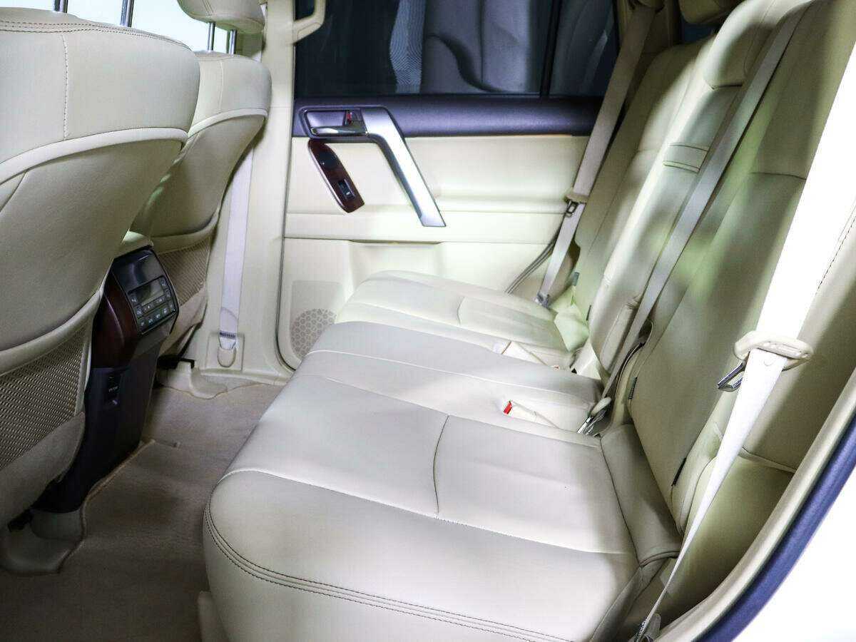 Купить Toyota Land Cruiser Prado, 2015, 72 200 км, фото №8