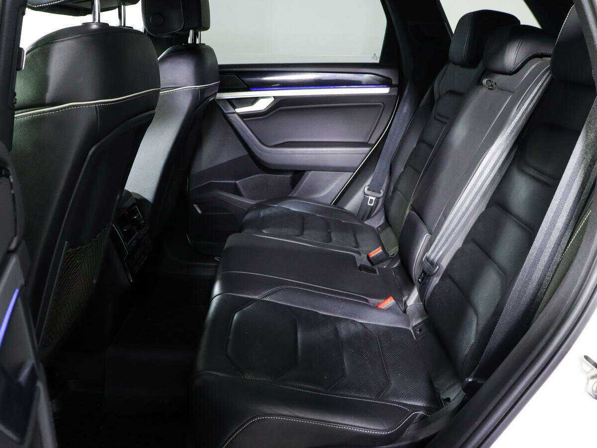 Купить Volkswagen Touareg, 2020, 58 000 км, фото №7