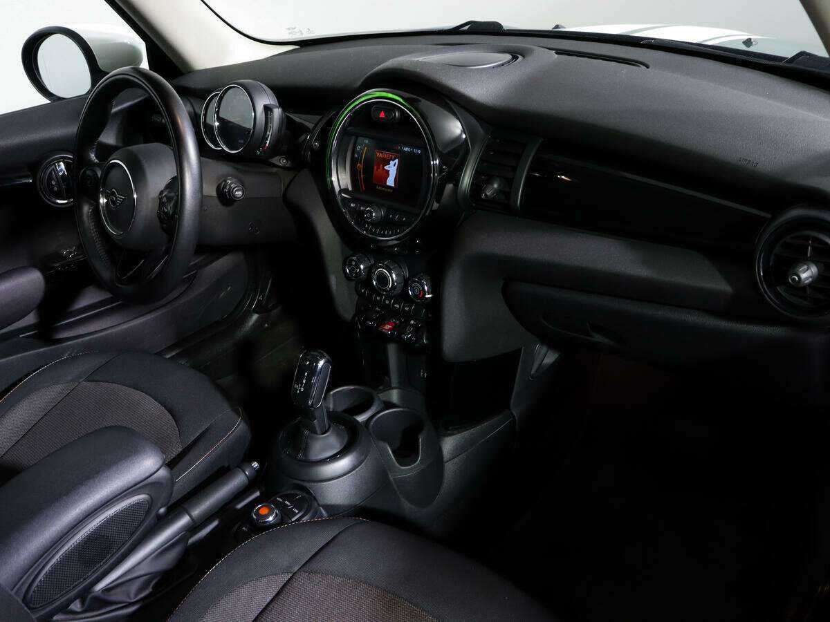 Купить Mini Hatch Cooper, 2021, 84 000 км, фото №8