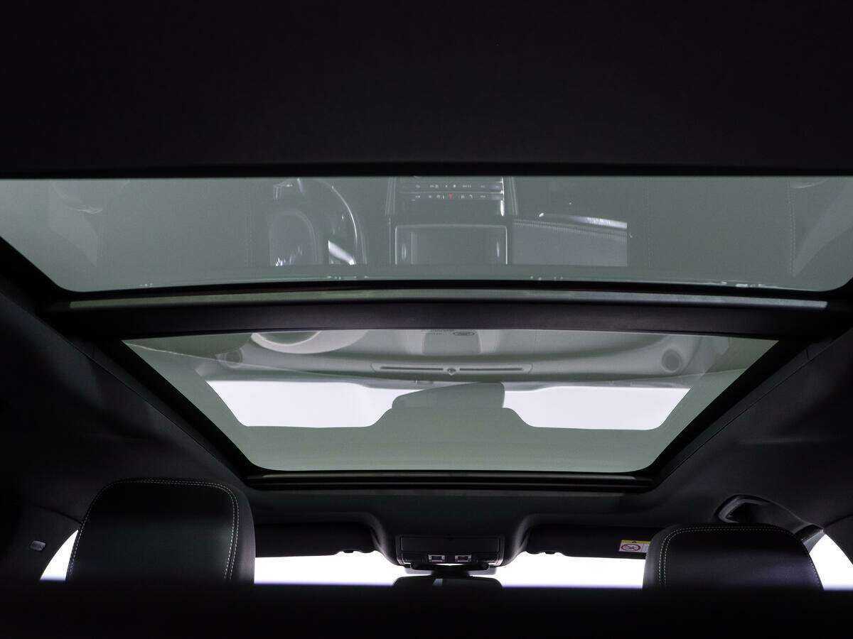 Купить Jaguar F-Pace, 2016, 90 800 км, фото №17