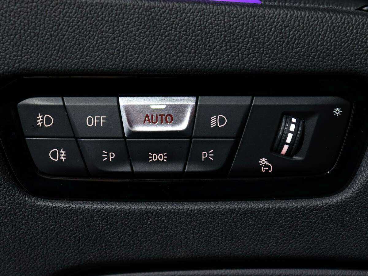 Купить BMW 3 серии 320i xDrive, 2020, 78 450 км, фото №19