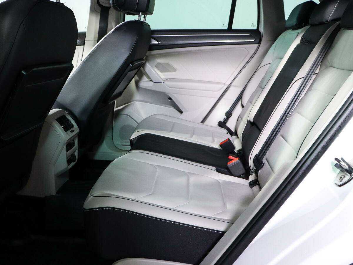 Купить Volkswagen Tiguan, 2017, 101 900 км, фото №8