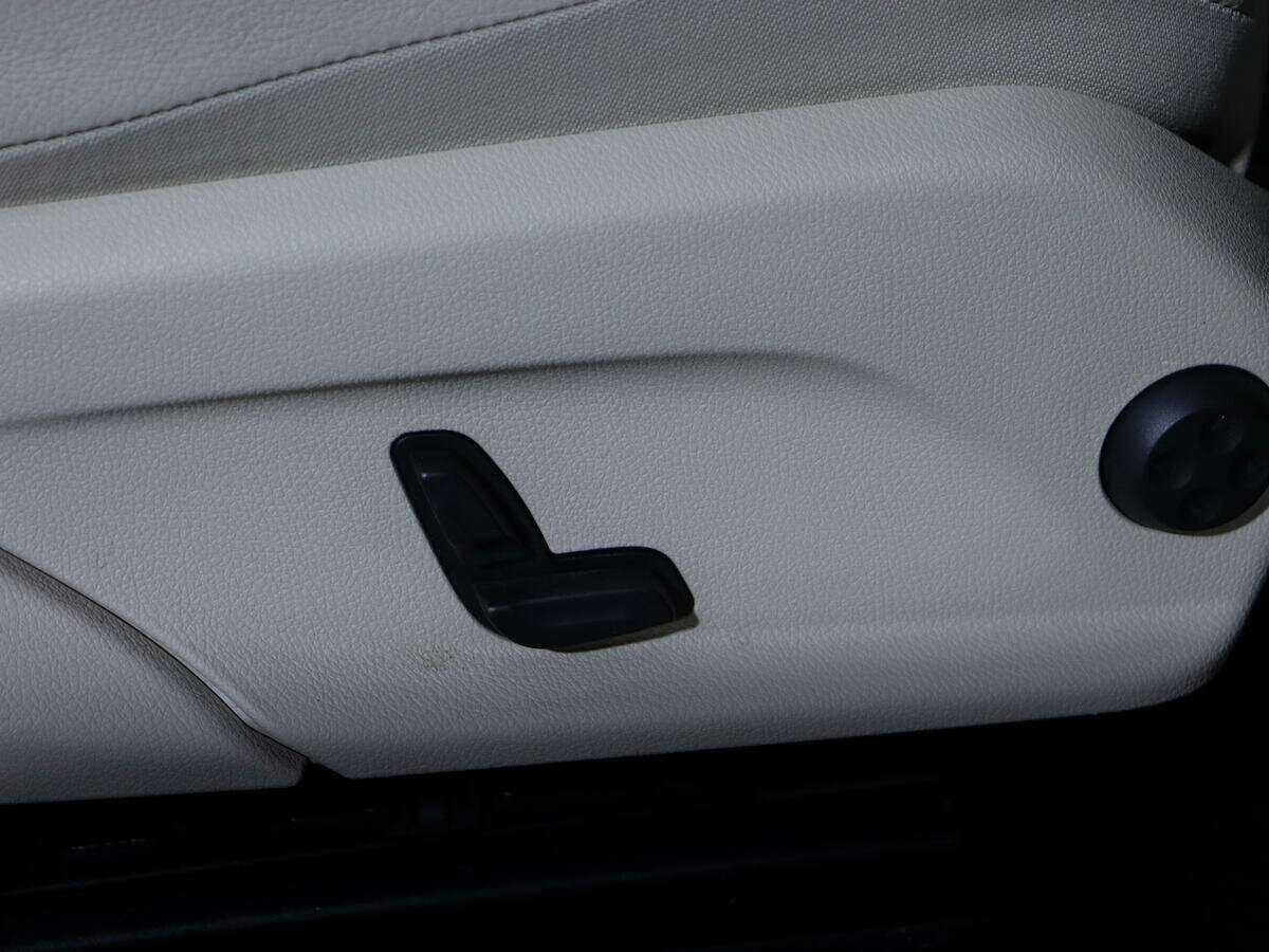 Купить Mercedes-Benz GLC 300, 2016, 139 936 км, фото №15