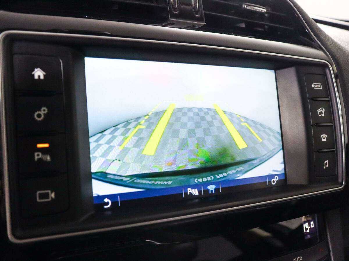 Купить Jaguar F-Pace, 2018, 119 200 км, фото №16