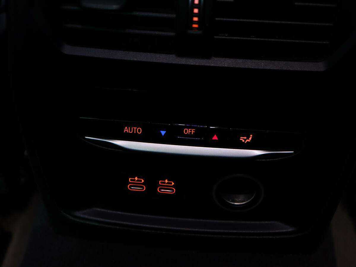 Купить BMW 3 серии 318d, 2019, 86 500 км, фото №14