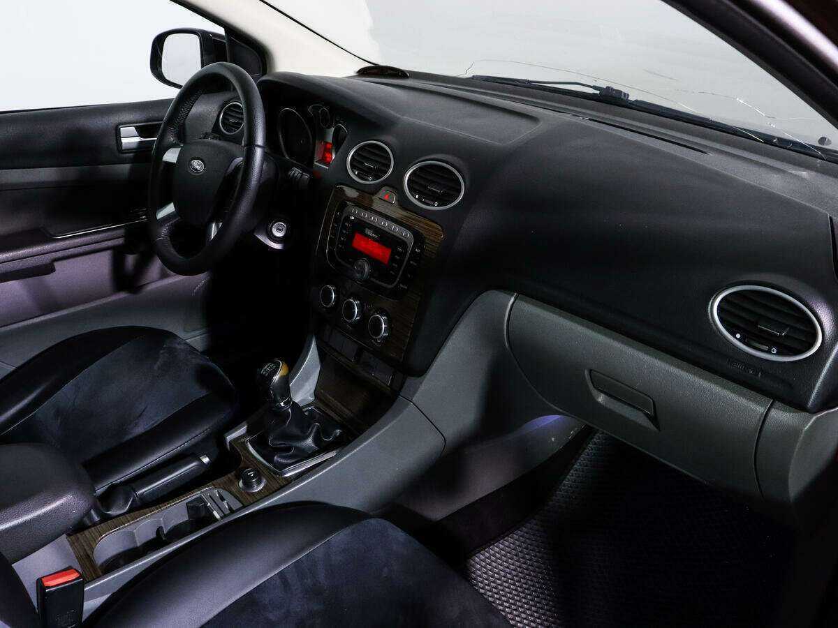 Купить Ford Focus, 2008, 248 219 км, фото №9