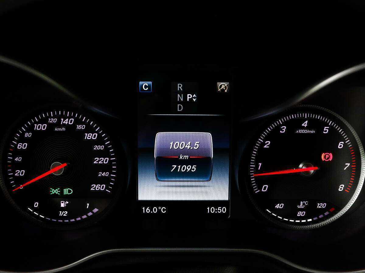 Купить Mercedes-Benz C-Класс 200, 2015, 71 061 км, фото №9