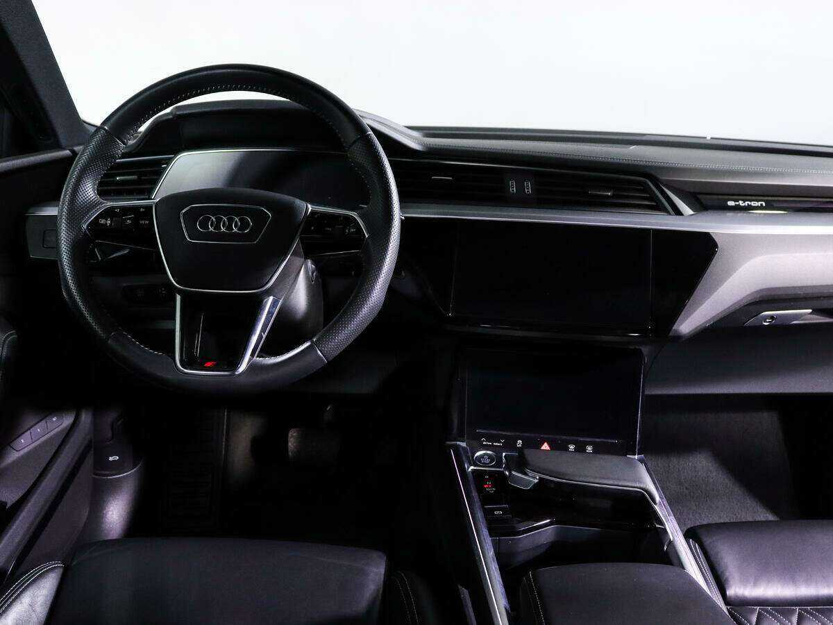 Купить Audi e-tron 55, 2020, 58 582 км, фото №10