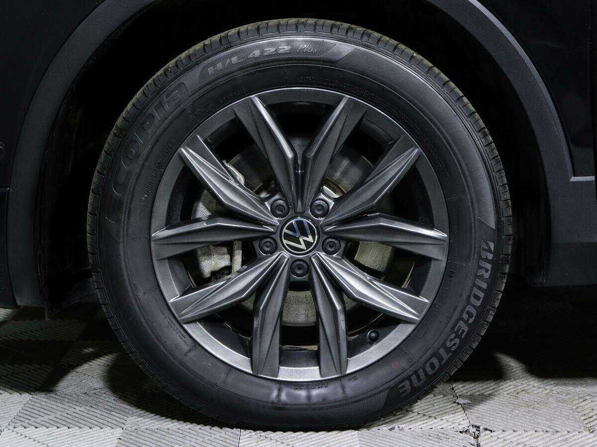 Купить Volkswagen Tiguan, 2022, 4 803 км, фото №12