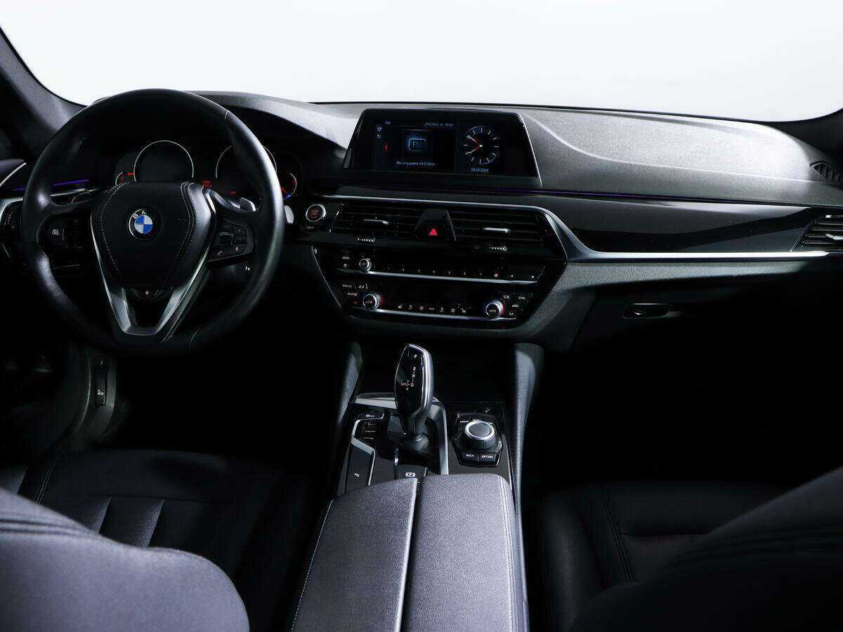 Купить BMW 5 серии 520d xDrive, 2018, 145 501 км, фото №9