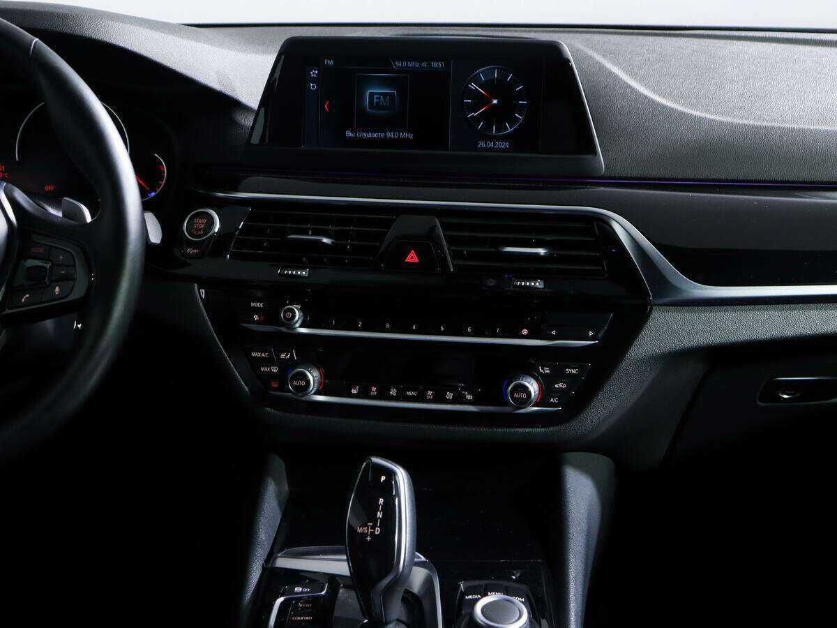 Купить BMW 5 серии 520d xDrive, 2018, 145 501 км, фото №10