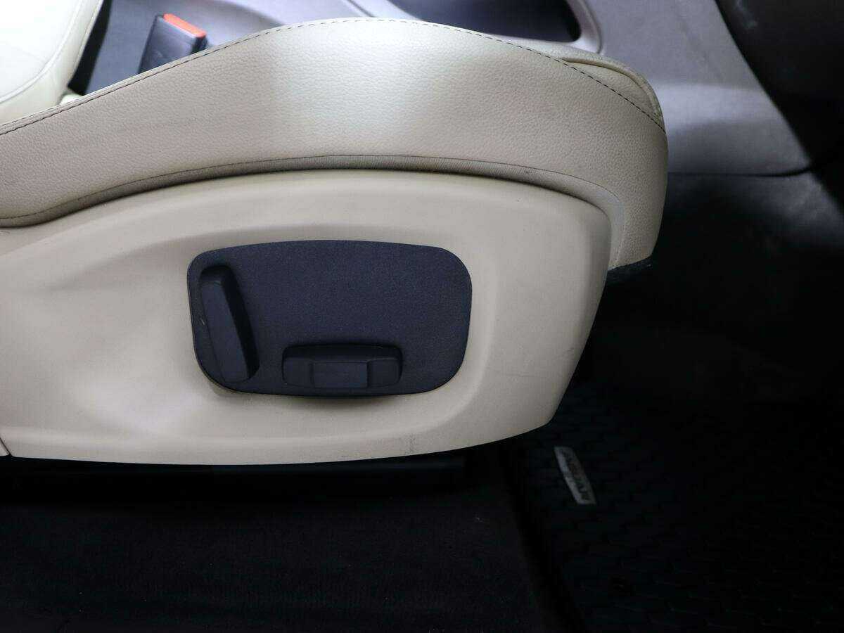 Купить Jaguar F-Pace, 2017, 130 200 км, фото №17