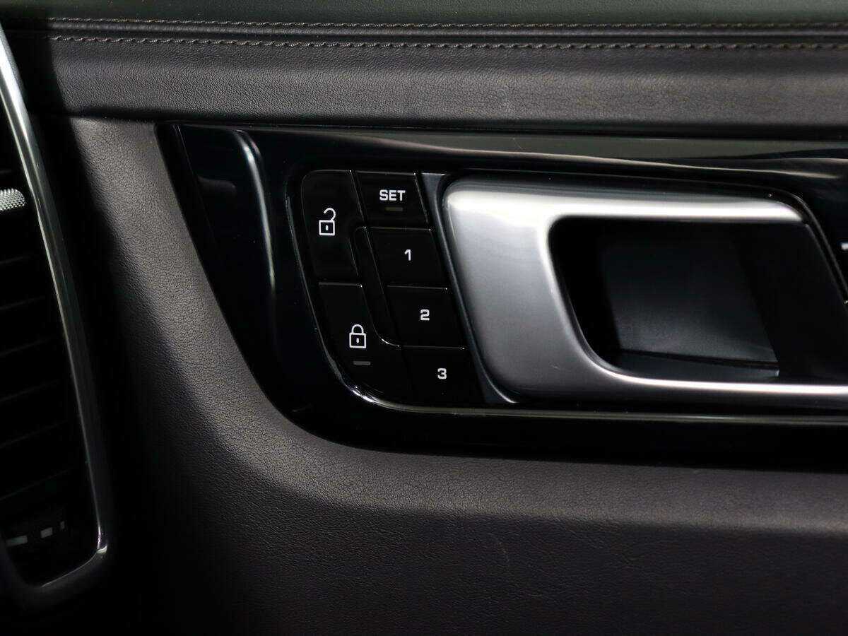 Купить Porsche Cayenne, 2019, 74 141 км, фото №22