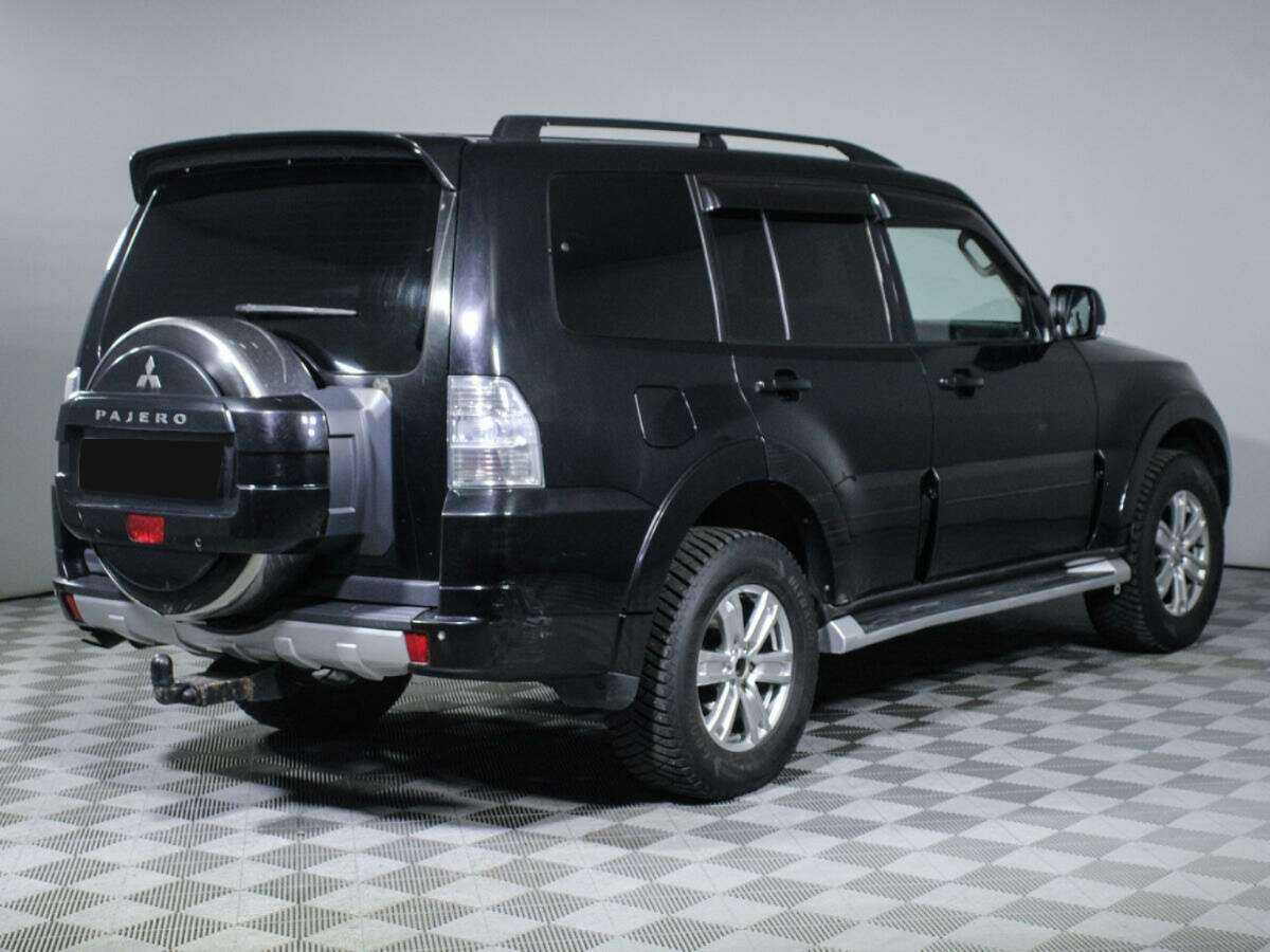 Купить Mitsubishi Pajero, 2011, 284 635 км, фото №4