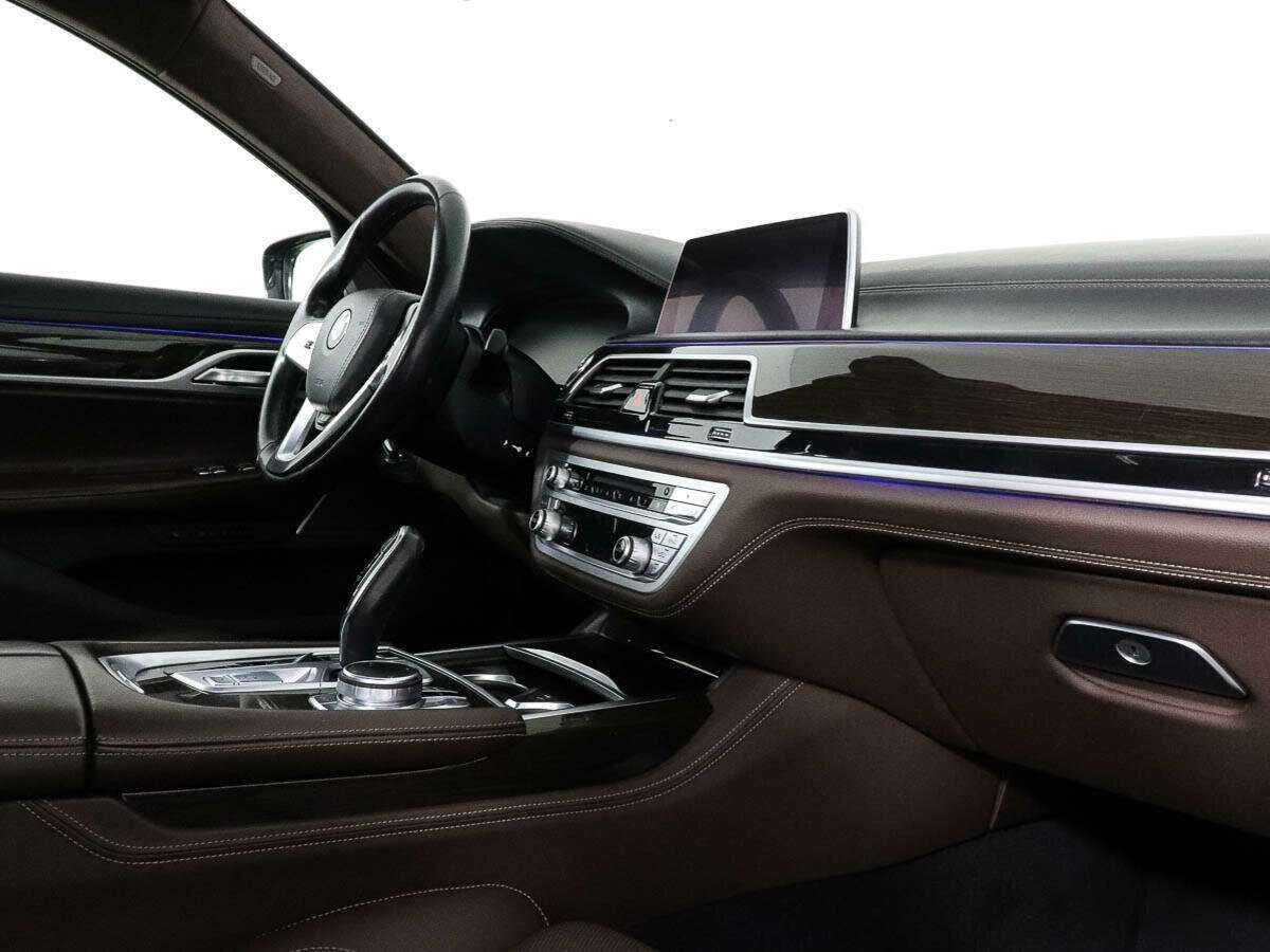 Купить BMW 7 серии Long 740Li xDrive, 2019, 280 796 км, фото №6