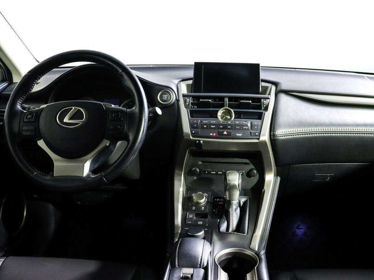 Купить Lexus NX 200, 2017, 62 370 км, фото №10