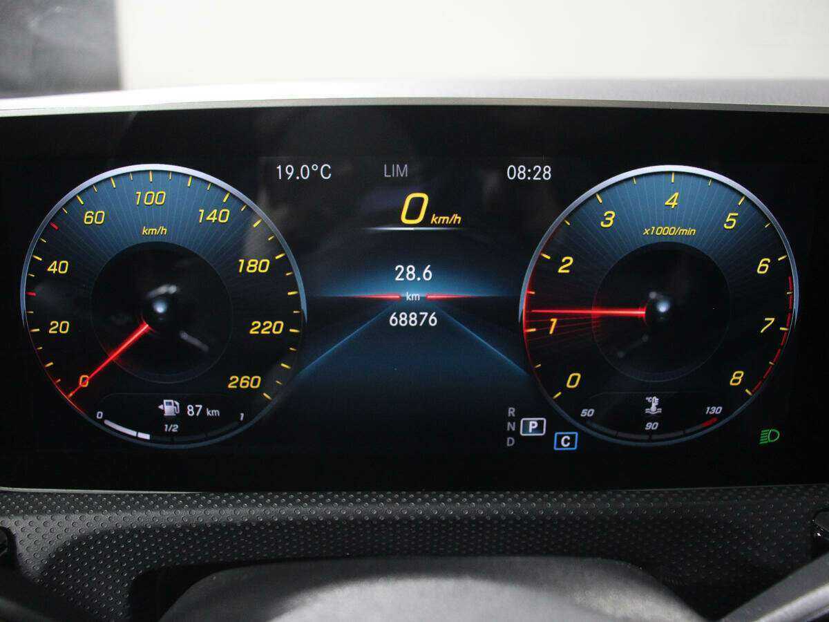 Купить Mercedes-Benz CLA 250, 2019, 68 876 км, фото №8