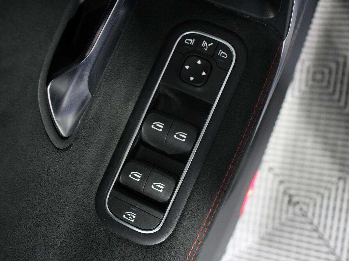 Купить Mercedes-Benz CLA 250, 2019, 68 876 км, фото №12