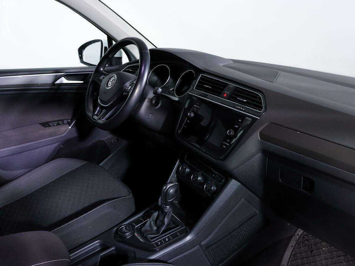 Купить Volkswagen Tiguan, 2018, 107 000 км, фото №8