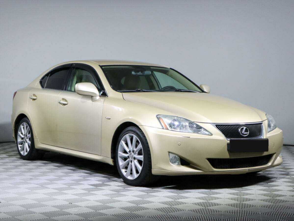 Lexus IS
