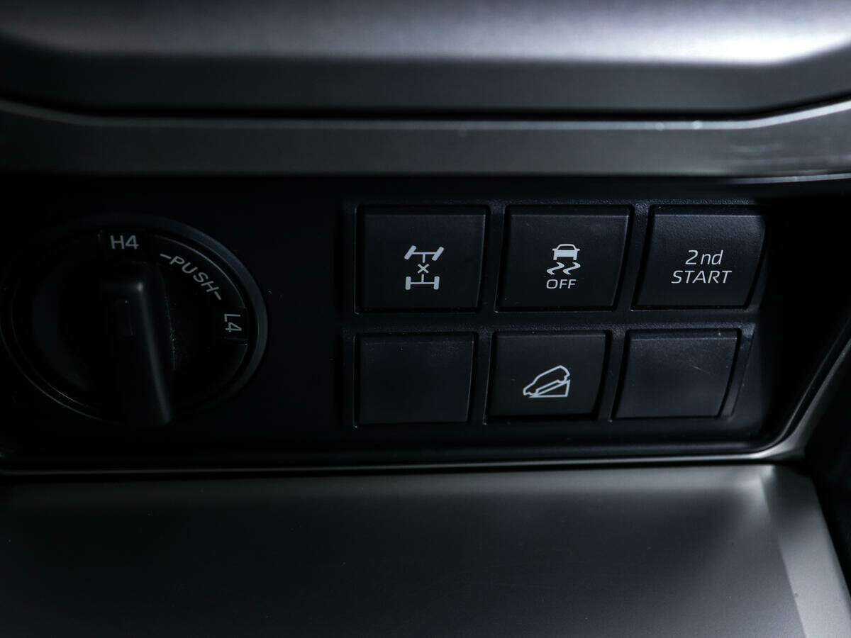 Купить Toyota Land Cruiser Prado, 2019, 143 980 км, фото №21
