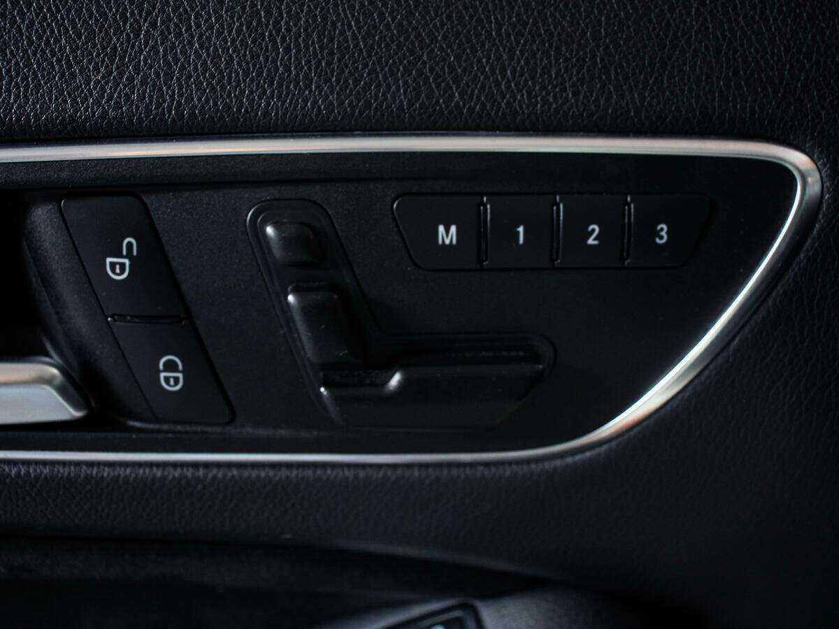 Купить Mercedes-Benz A-Класс AMG 45 AMG, 2015, 157 281 км, фото №15