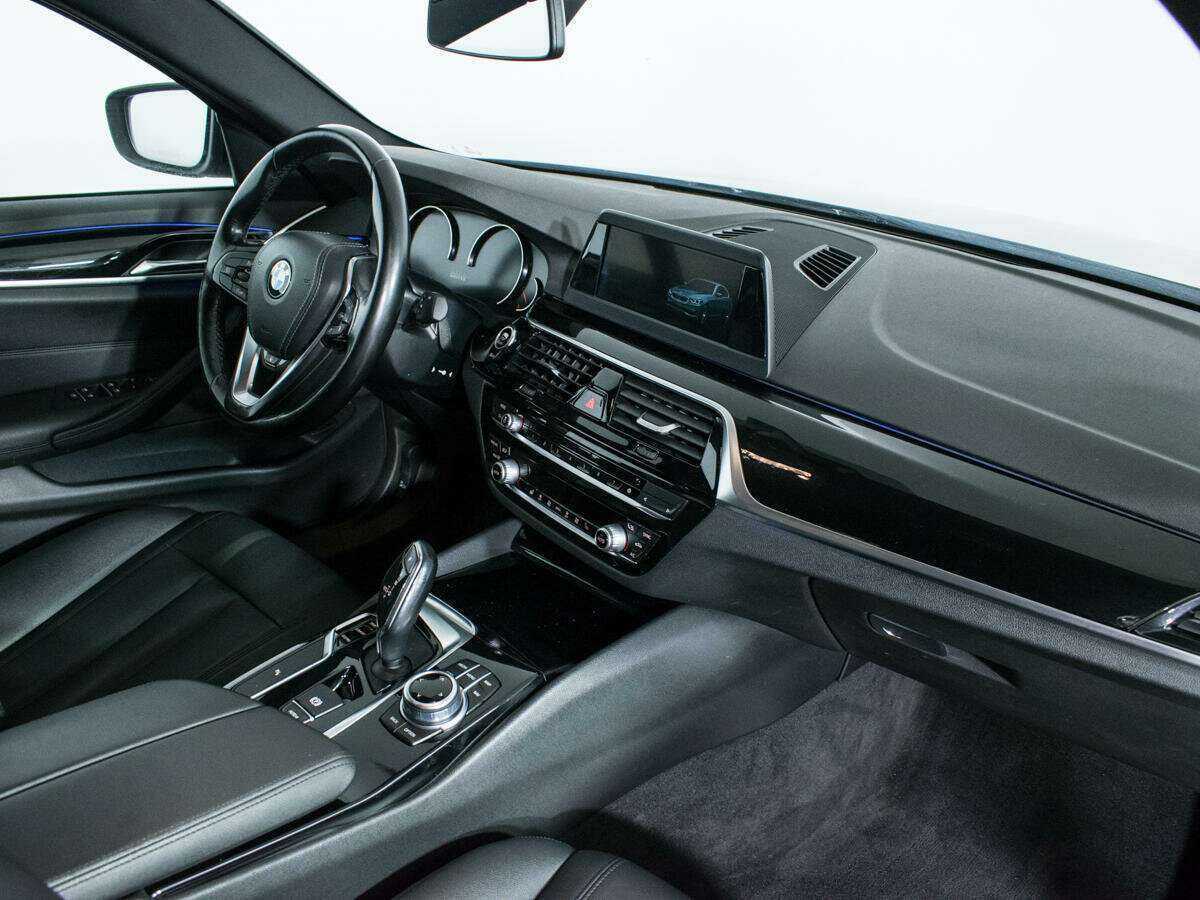 Купить BMW 5 серии 520d xDrive, 2018, 122 580 км, фото №7