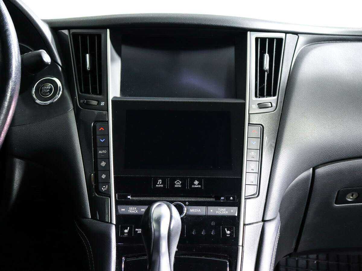 Купить Infiniti Q50, 2017, 104 066 км, фото №10