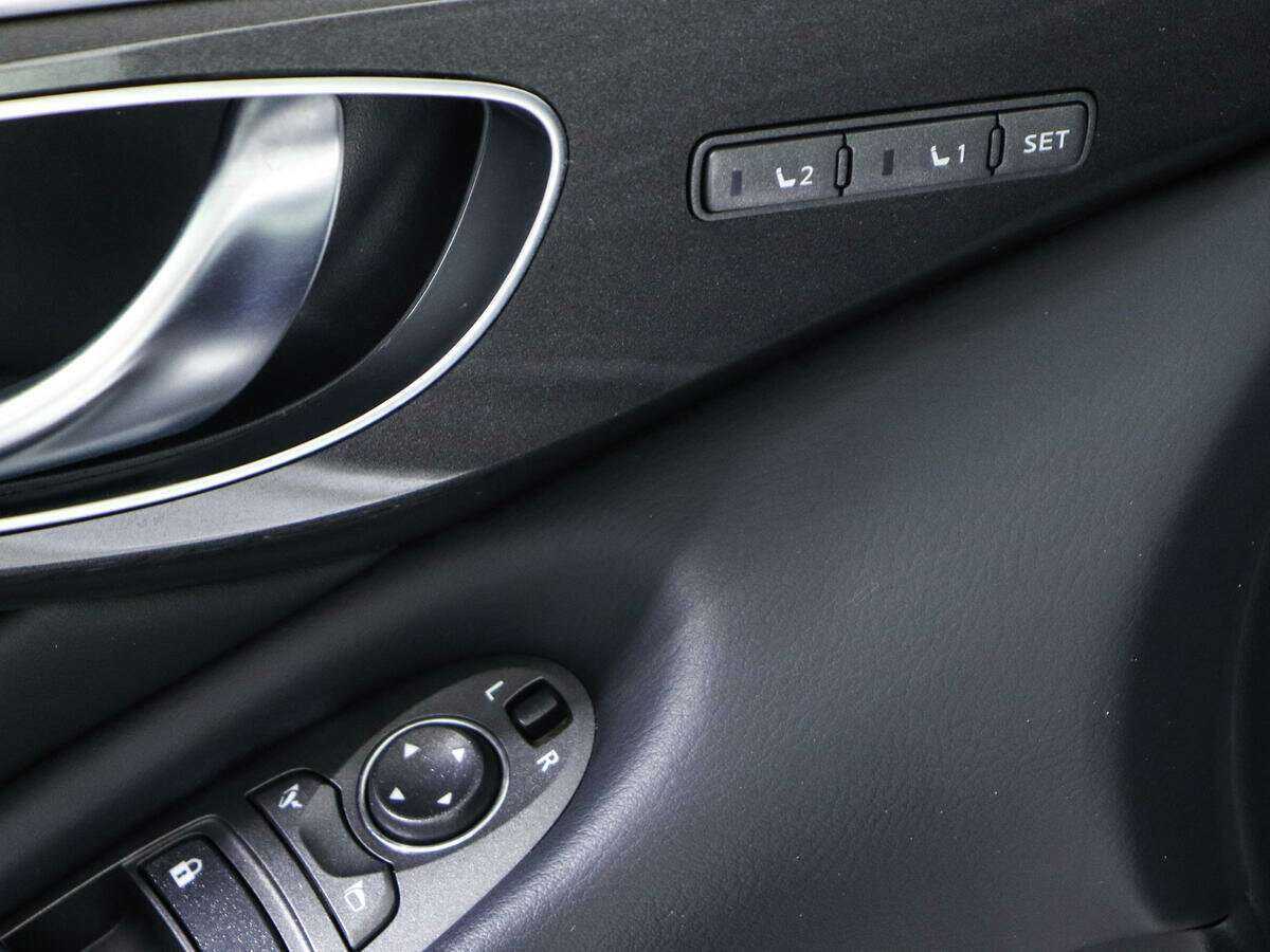 Купить Infiniti Q50, 2017, 104 066 км, фото №21