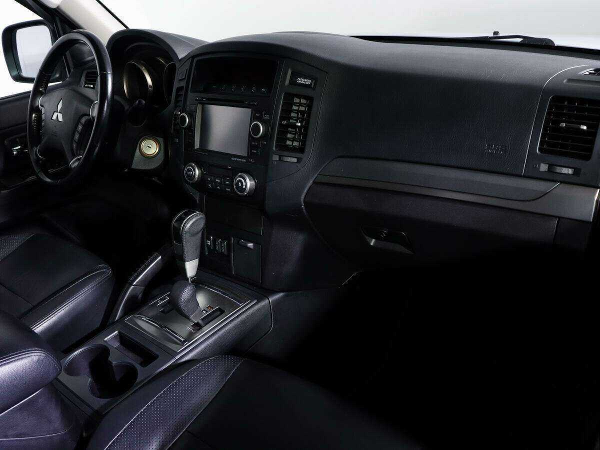 Купить Mitsubishi Pajero, 2011, 144 900 км, фото №8
