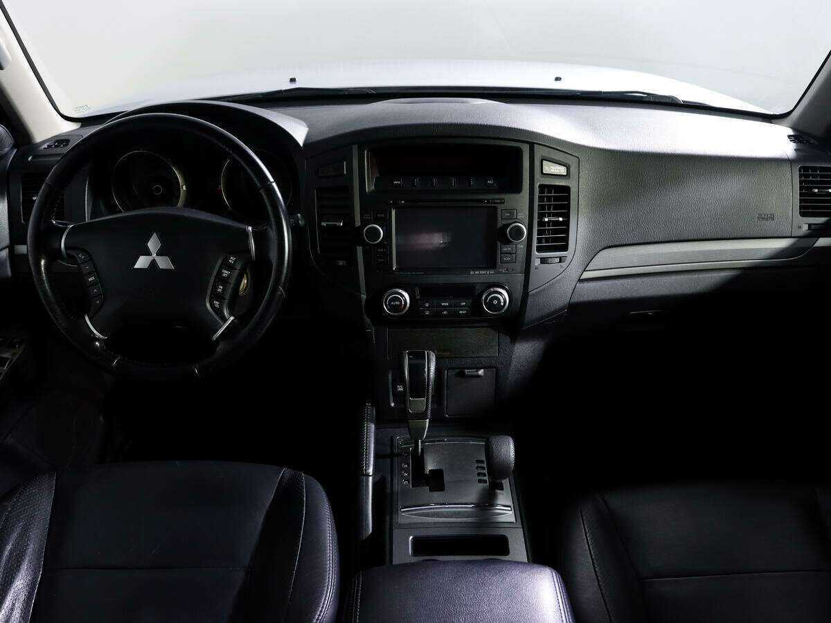 Купить Mitsubishi Pajero, 2011, 144 900 км, фото №11