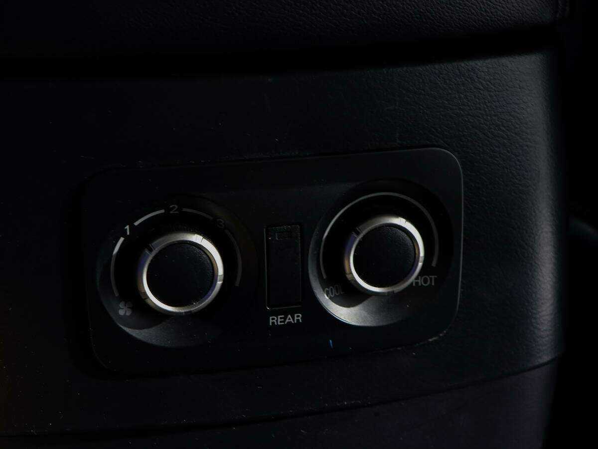 Купить Mitsubishi Pajero, 2011, 144 900 км, фото №15