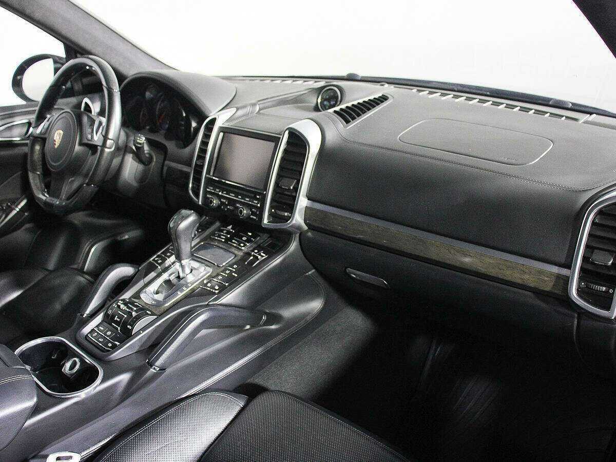 Купить Porsche Cayenne Turbo, 2010, 200 357 км, фото №9