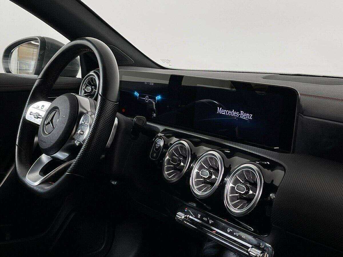 Купить Mercedes-Benz CLA 200, 2021, 63 000 км, фото №10