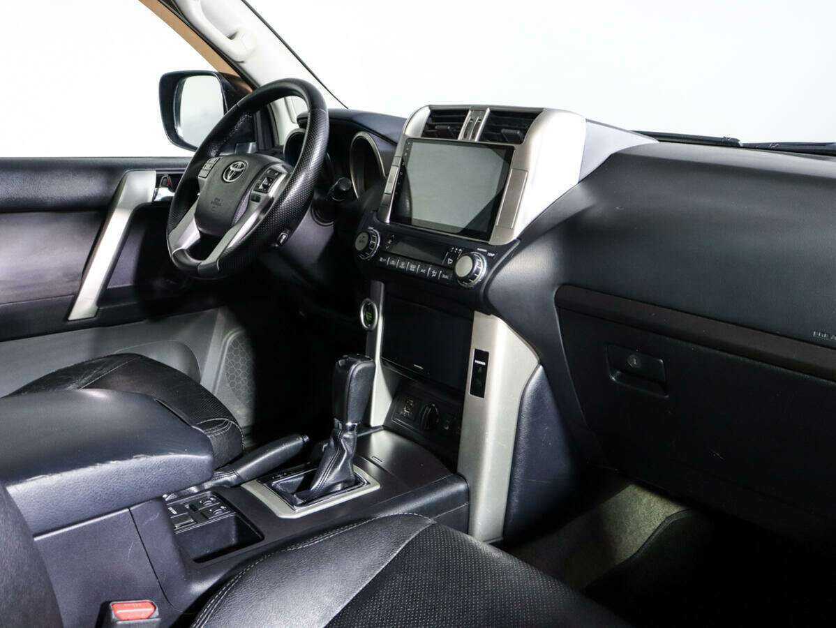 Купить Toyota Land Cruiser Prado, 2011, 312 924 км, фото №9