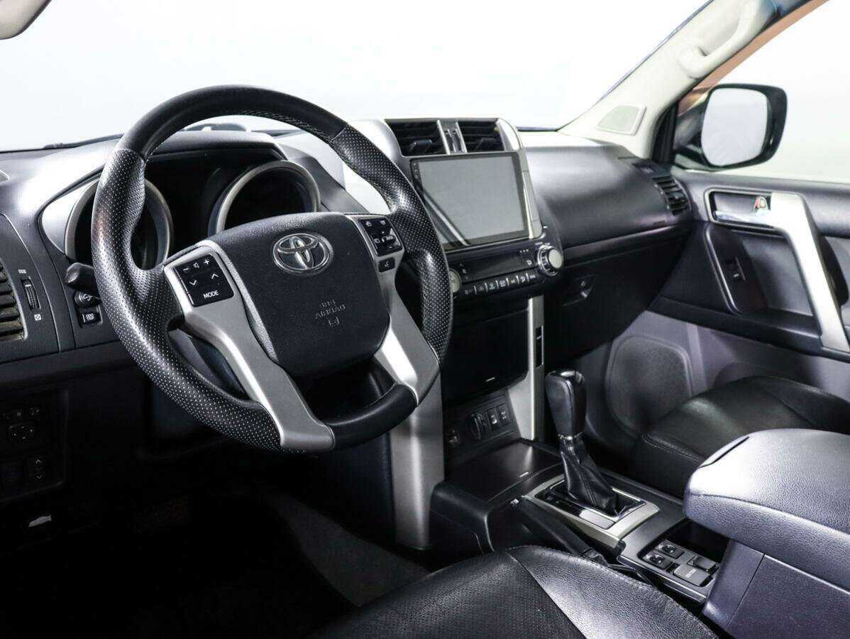 Купить Toyota Land Cruiser Prado, 2011, 312 924 км, фото №14
