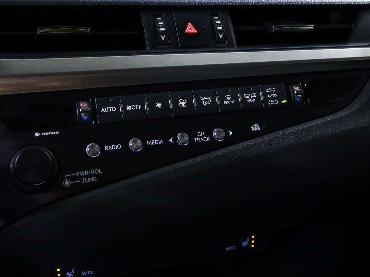 Купить Lexus ES 250, 2020, 98 200 км, фото №16