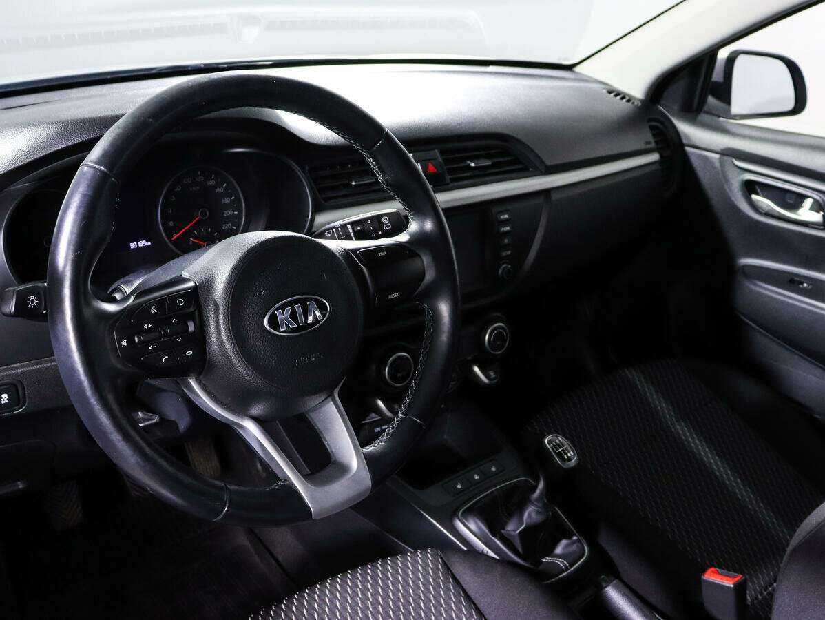Купить Kia Rio X-Line, 2018, 38 198 км, фото №14