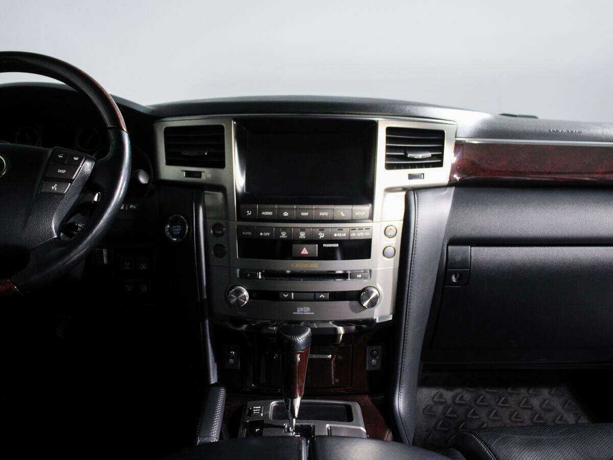 Купить Lexus LX 570, 2012, 297 000 км, фото №10