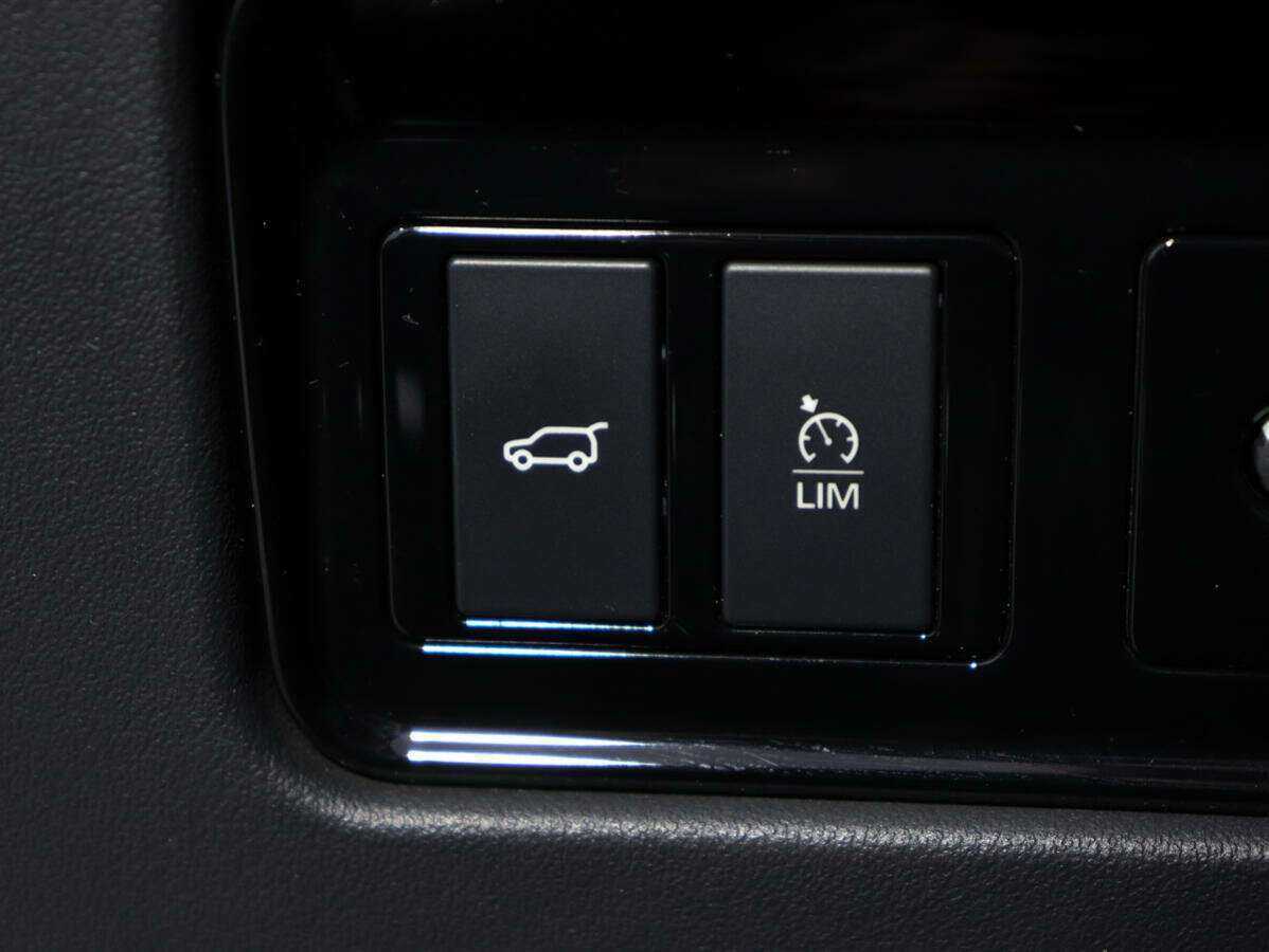 Купить Jaguar F-Pace, 2018, 81 000 км, фото №18