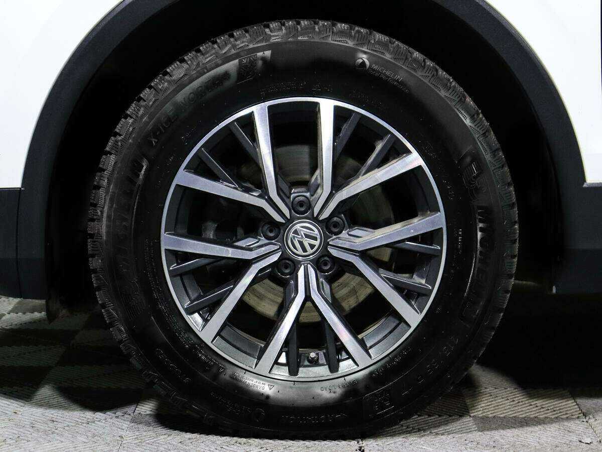 Купить Volkswagen Tiguan, 2020, 52 031 км, фото №17