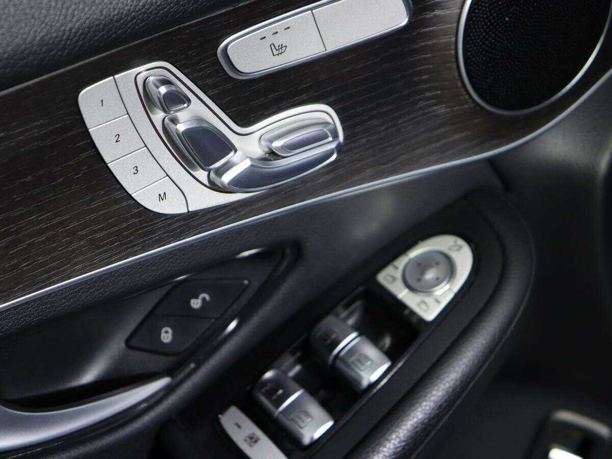 Купить Mercedes-Benz GLC 300, 2020, 74 284 км, фото №17