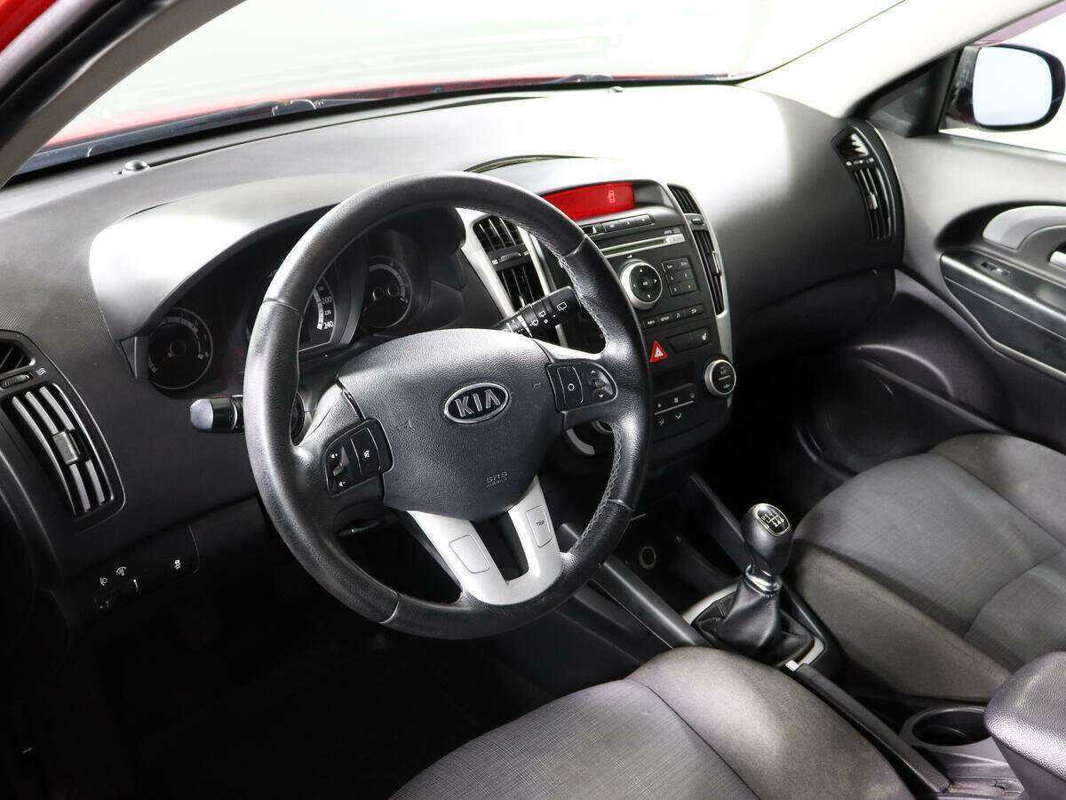 Купить Kia Ceed, 2011, 80 000 км, фото №14