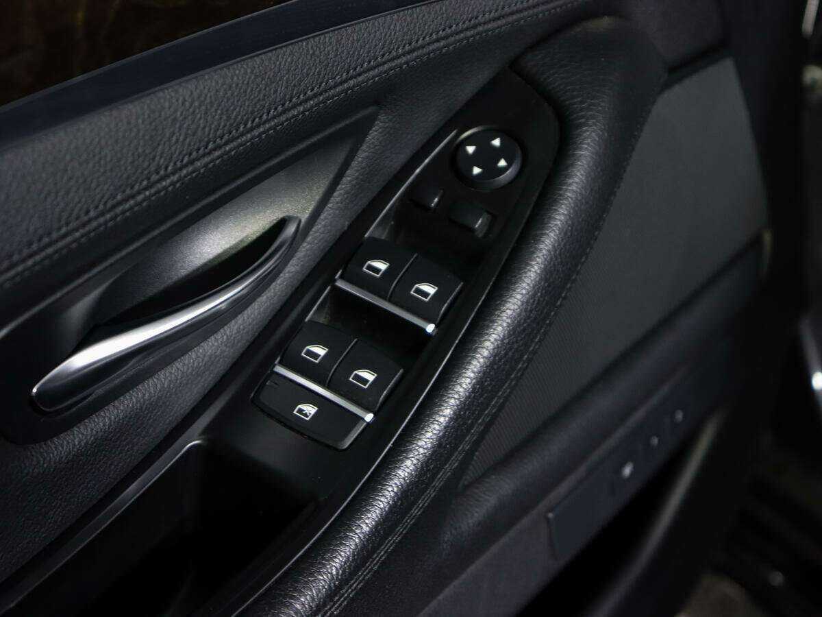 Купить BMW 5 серии 530d xDrive, 2015, 159 870 км, фото №13