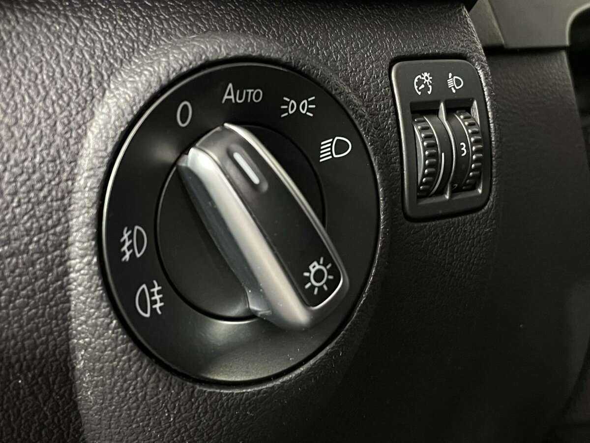 Купить Volkswagen Tiguan, 2011, 153 776 км, фото №9