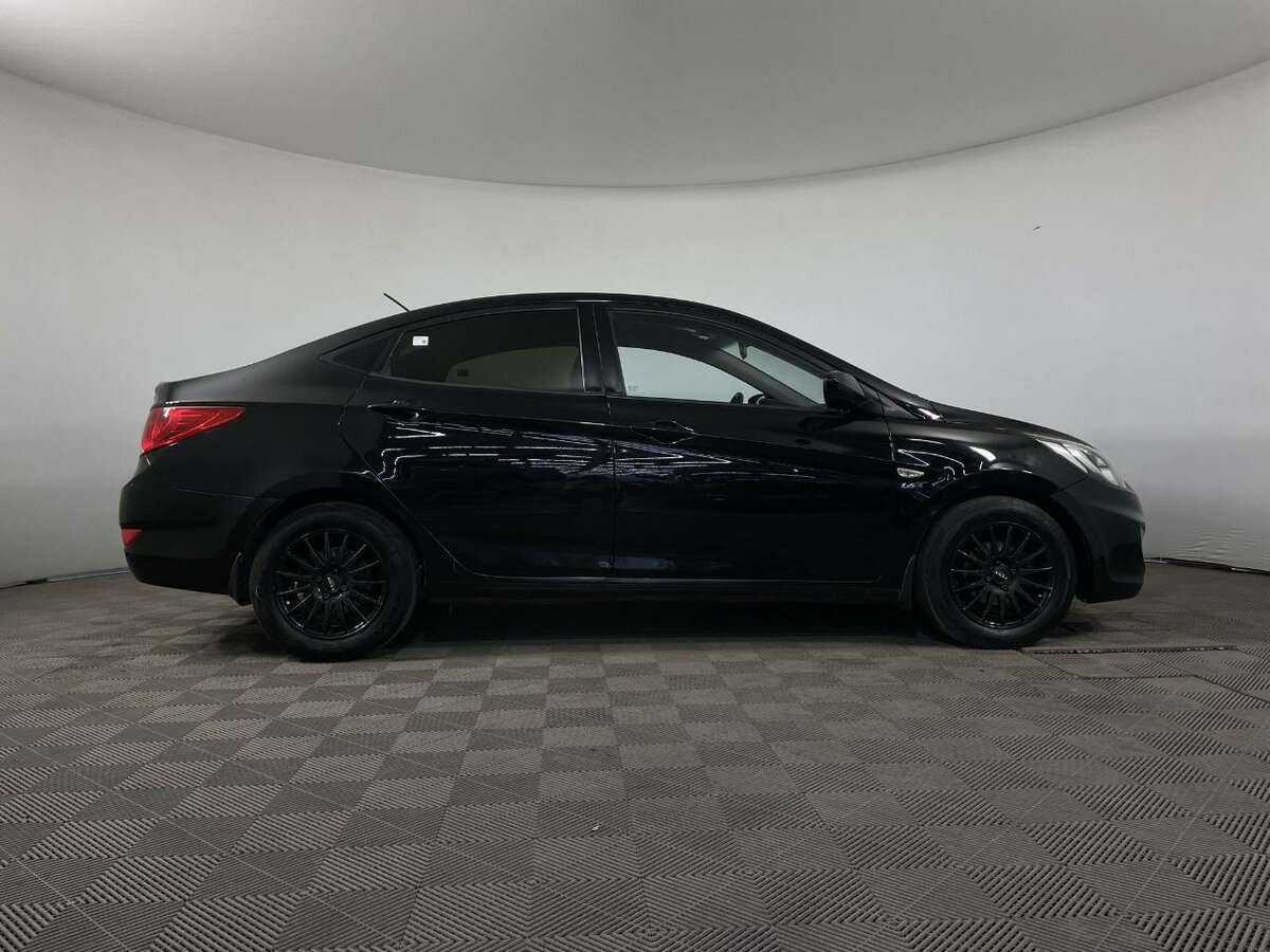 Купить Hyundai Solaris, 2011, 223 502 км, фото №4