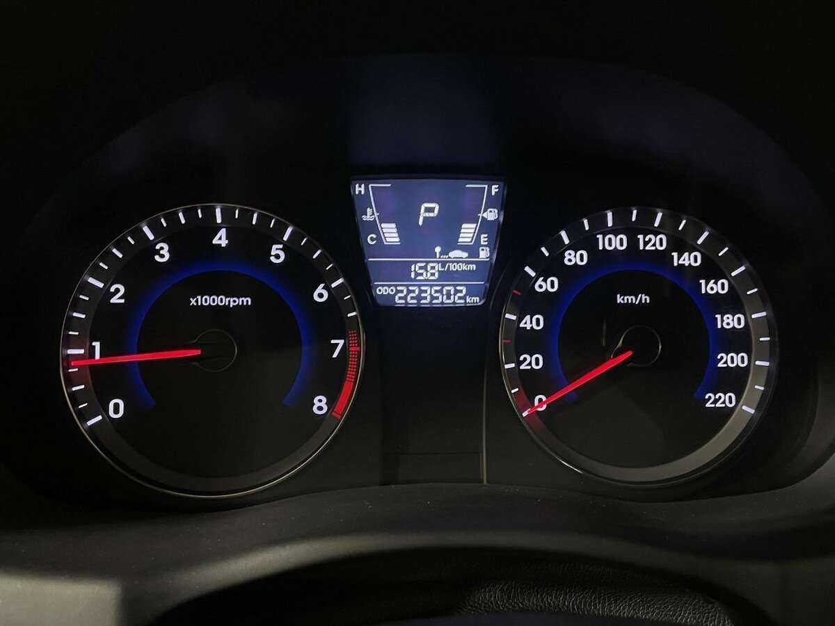 Купить Hyundai Solaris, 2011, 223 502 км, фото №11