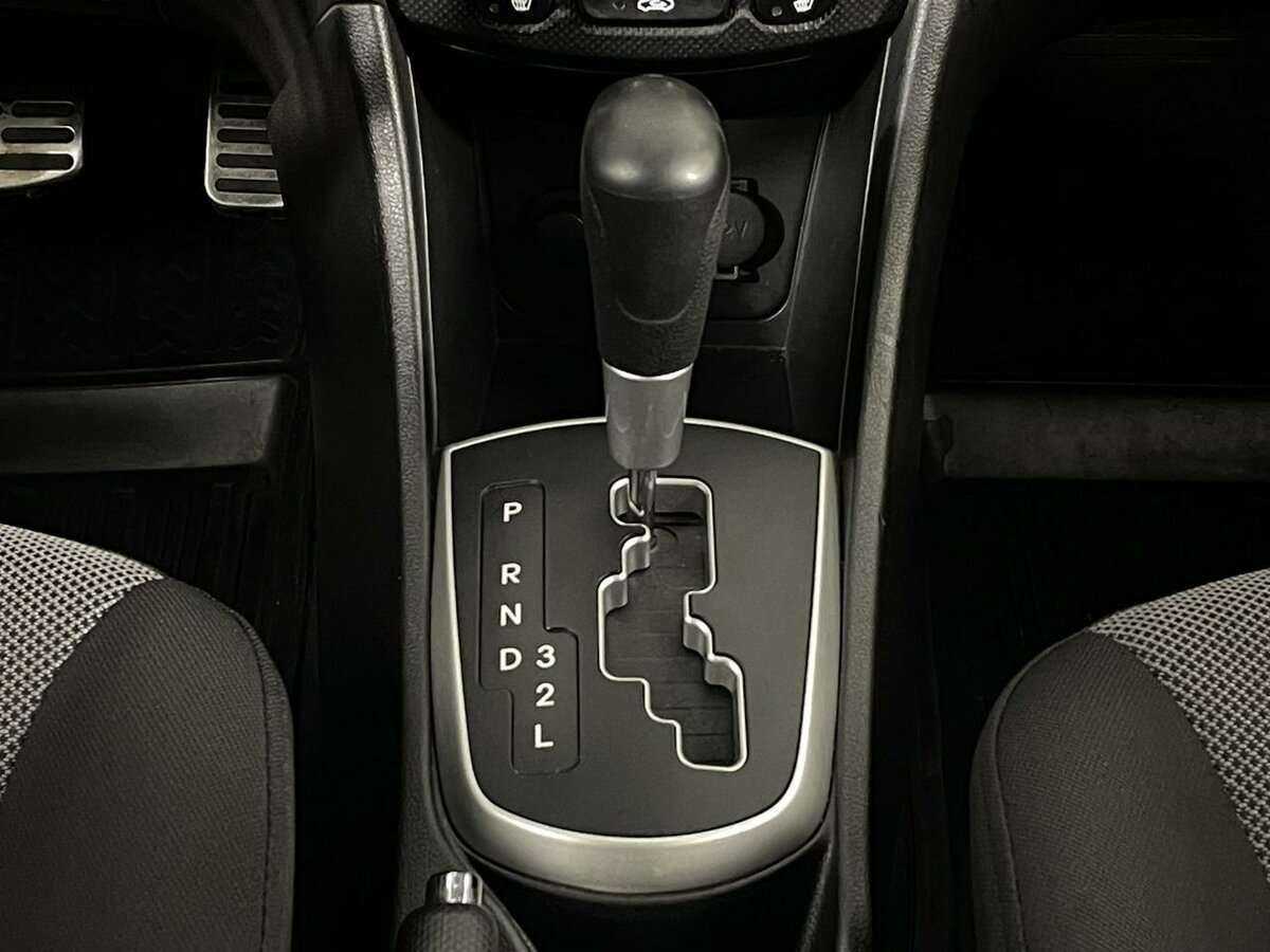 Купить Hyundai Solaris, 2011, 223 502 км, фото №13