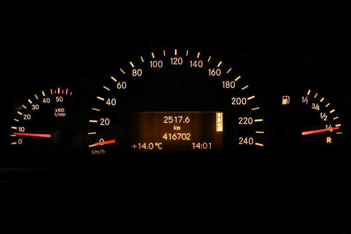 Купить Mercedes-Benz G-Класс 400, 2002, 416 700 км, фото №9