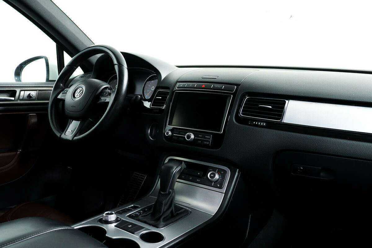 Купить Volkswagen Touareg, 2016, 107 128 км, фото №9